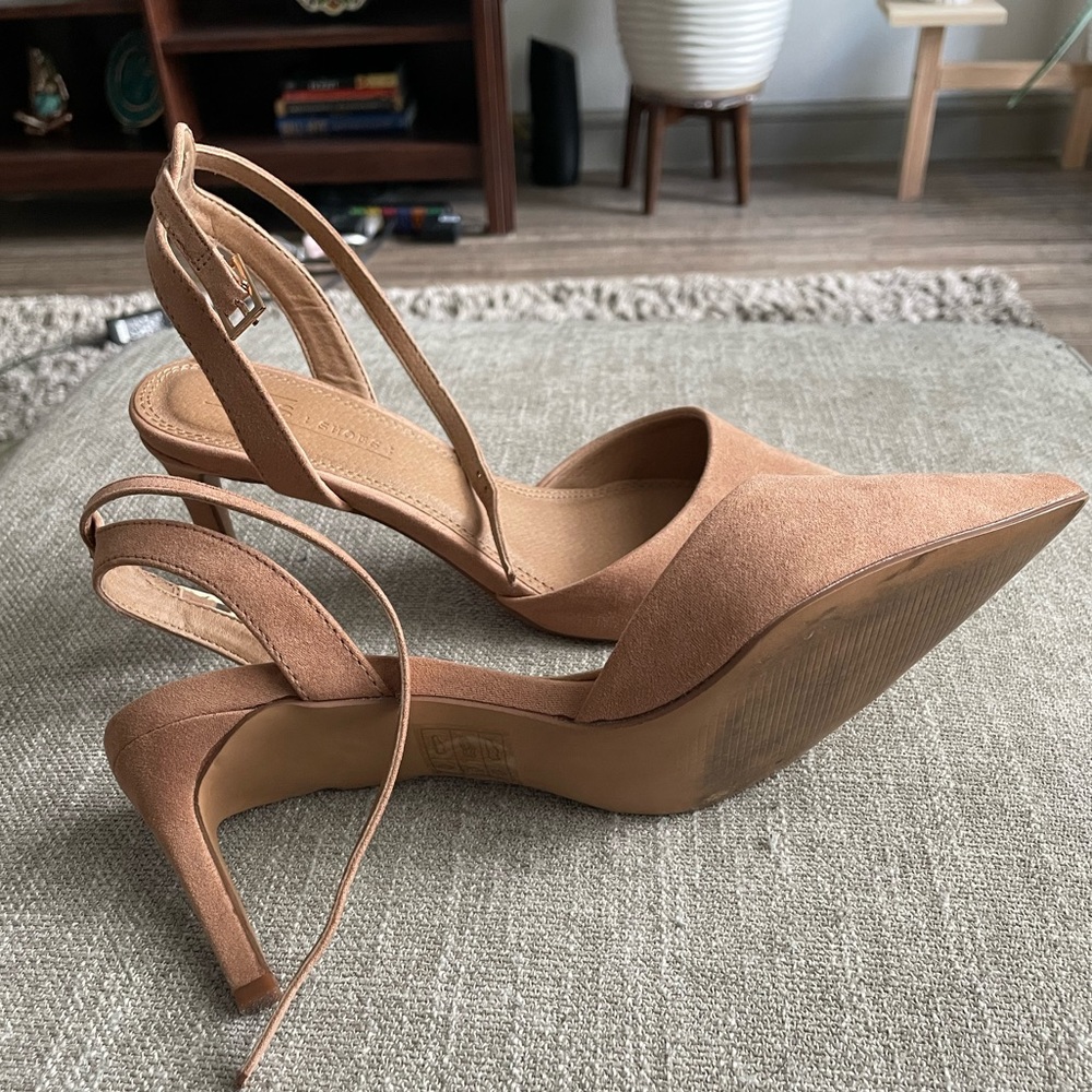 ASOS Pointed Toe Ankle Strap Pumps in Tan - Picture 4 of 6
